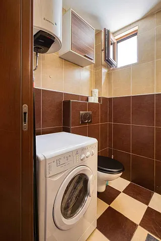 One-bedroom apartment in central Budva, 40 m² — photo 16